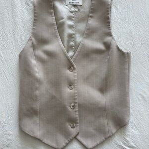 Aritzia Babaton Beige Sleeveless Vest